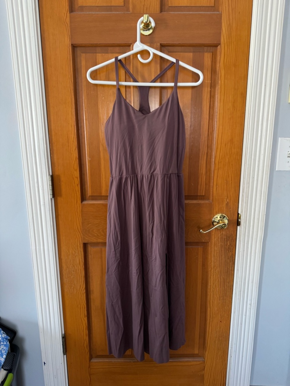 HALARA Mauve Strappy V‑Neck Maxi Dress